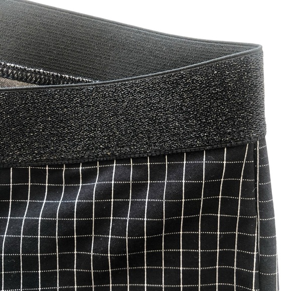 NWOT HUE Black & White Checked Stretch Crop Ankle Zip Legging Trouser Pant XS/S - Picture 14 of 15